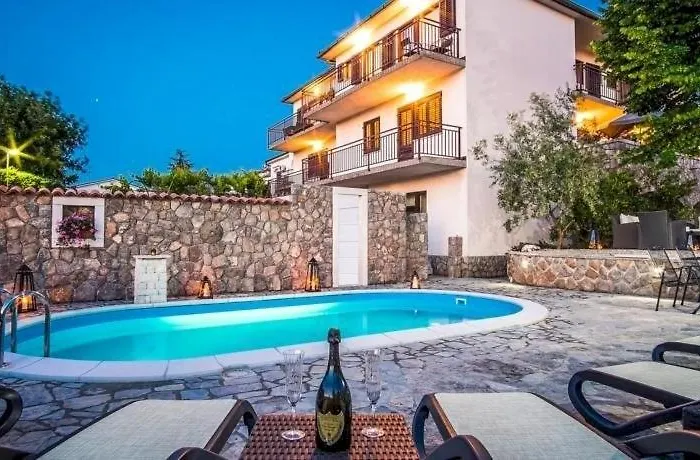 Bubi Apartments