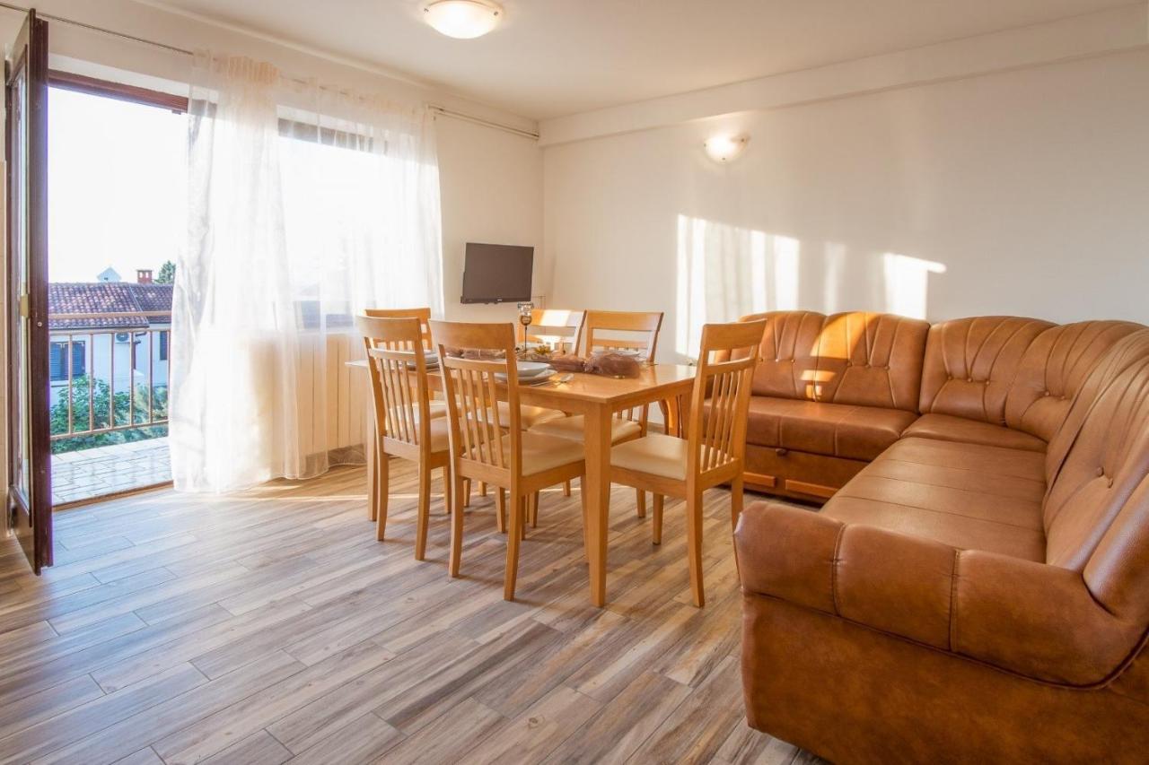 Bubi Apartament *
