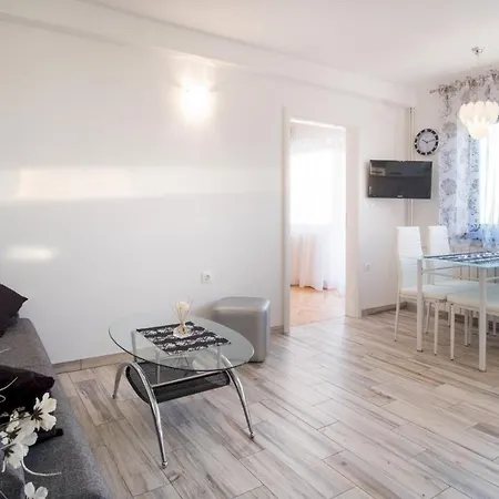 Bubi Apartments Malinska Exterior photo